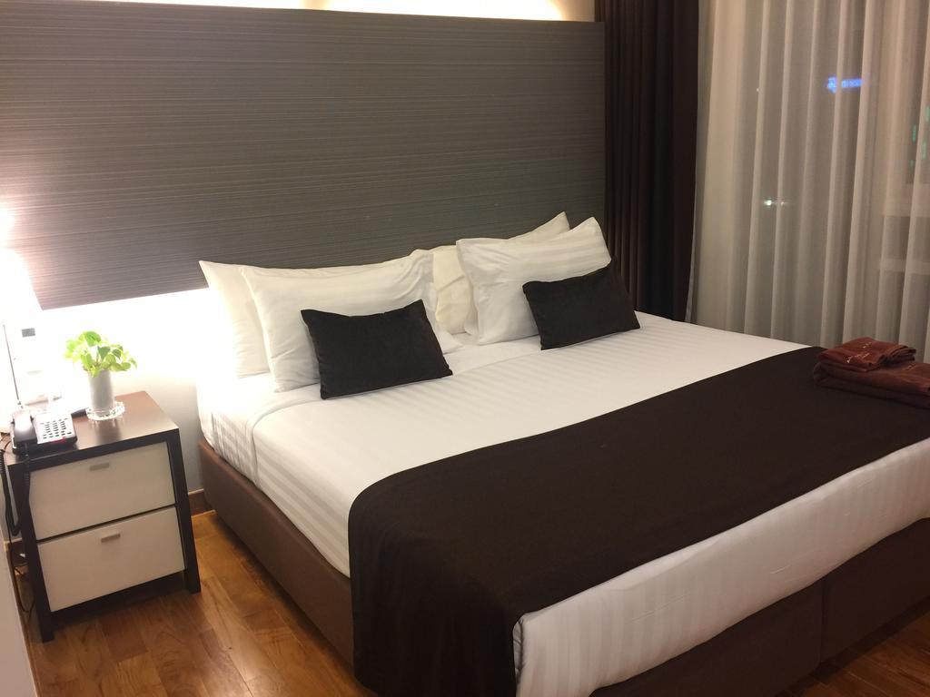 Апартаменти The Alcove Thonglor 5 Бангкок Екстер'єр фото